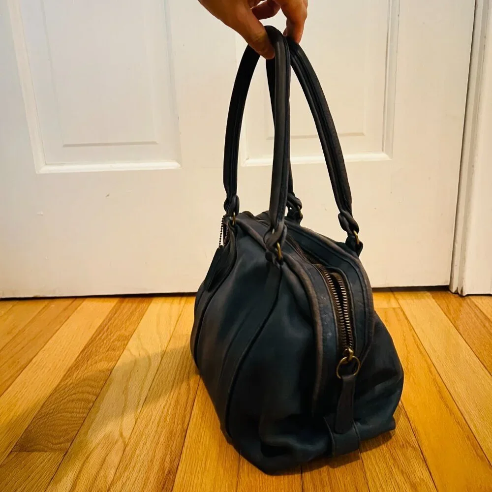 Vintage Coach 80’s Made in the USA Soft Navy Leather Satchel Doctor Bag - Picture 8 of 16